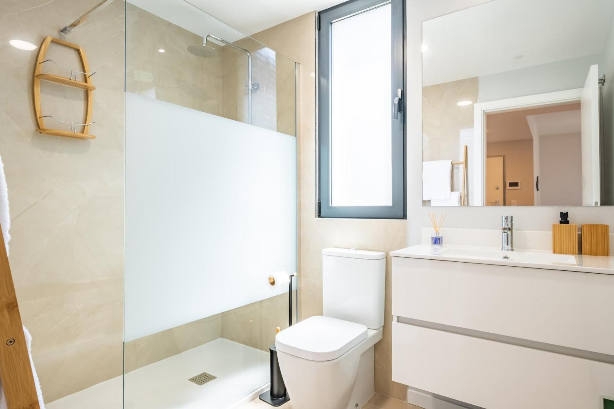 Apartament With Ocean View And Parking Funchal (Madeira)