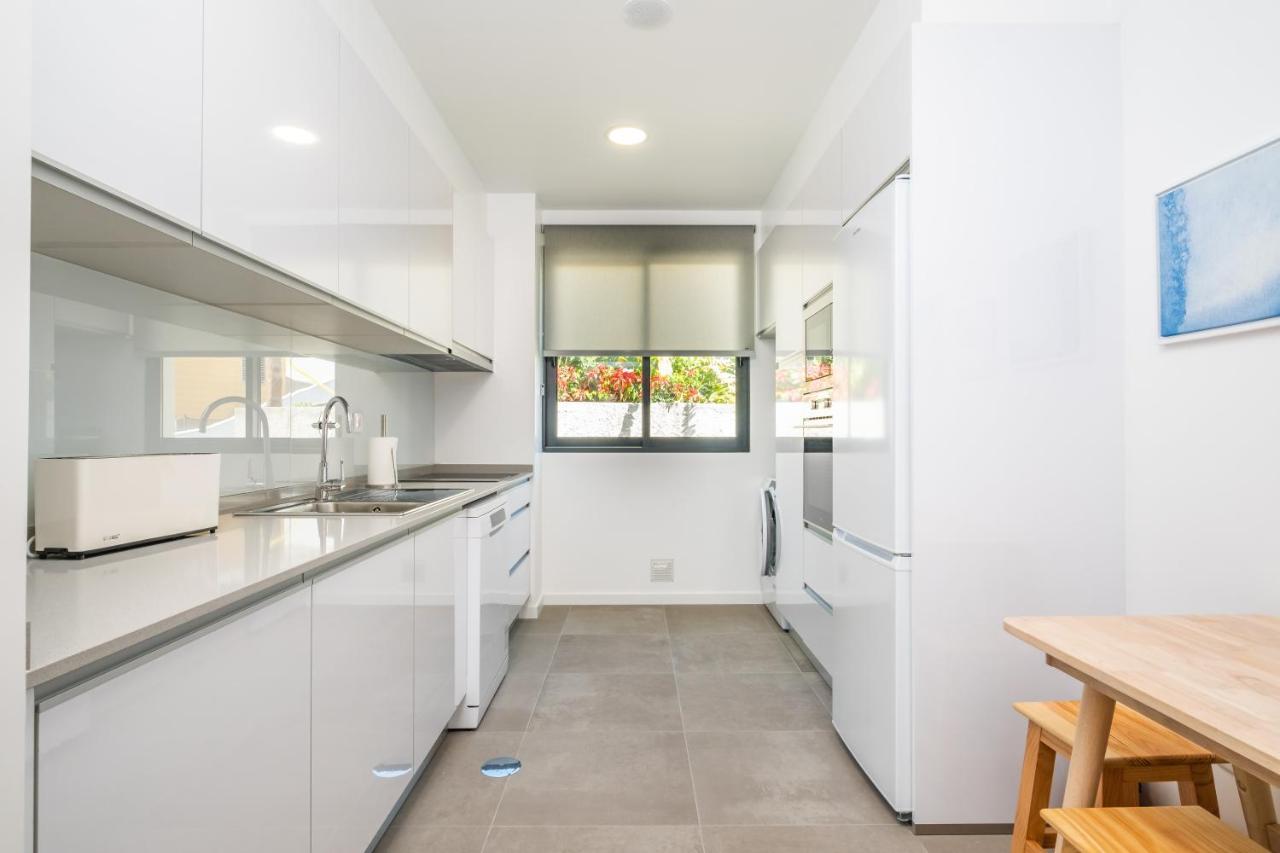 Appartement With Ocean View And Parking *