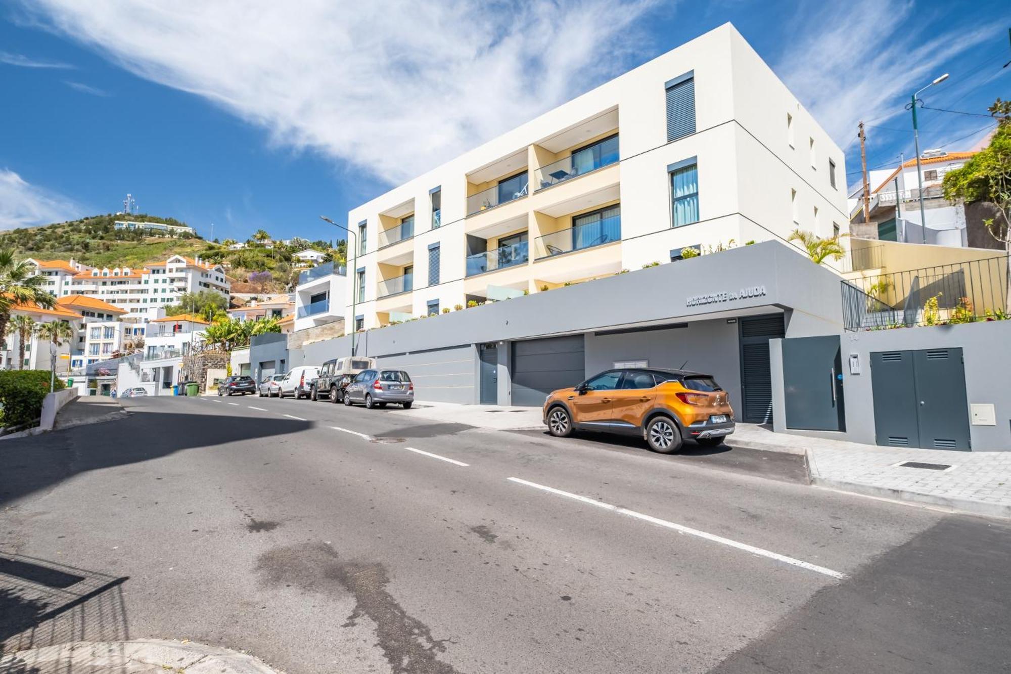 With Ocean View And Parking Appartement Funchal (Madeira)