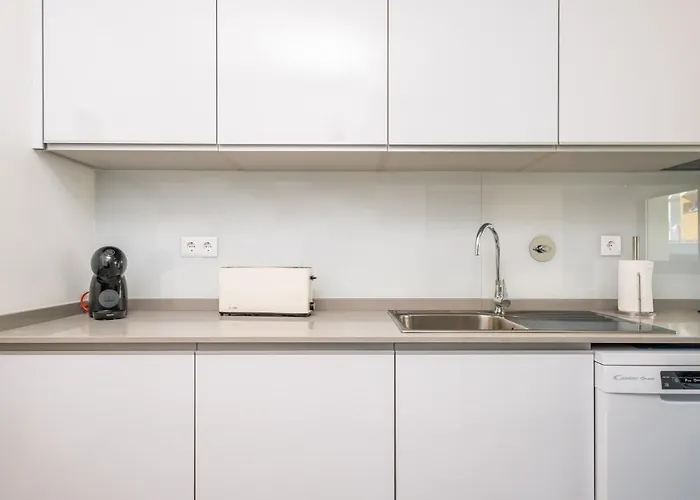 Apartment With Ocean View And Parking